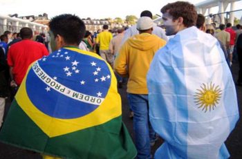 Como os brasileiros são tratados na Argentina?