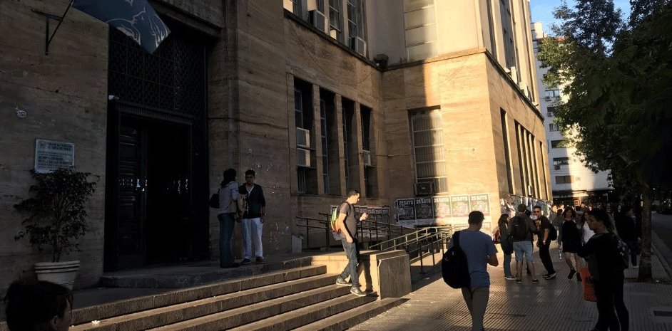 Sem Título 5 - Coronavírus faz Universidade de Buenos Aires suspender as aulas